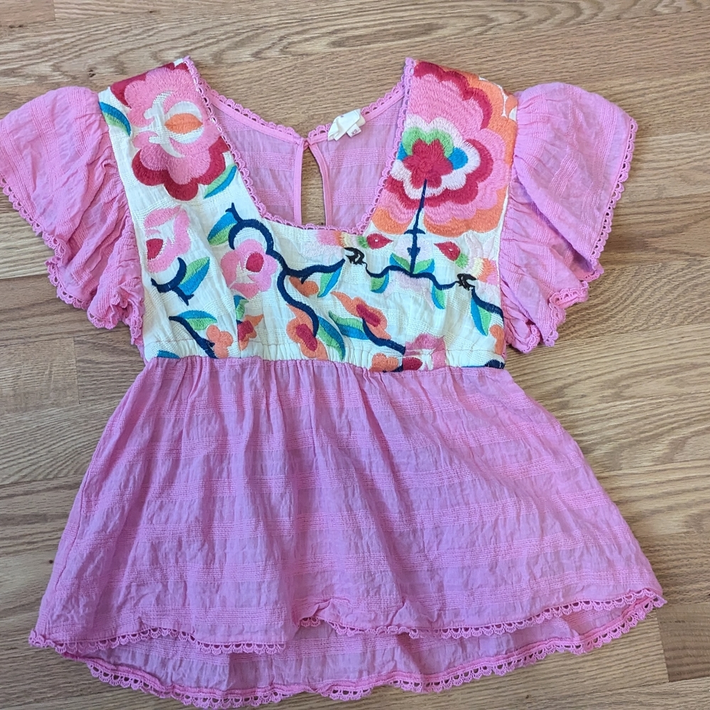 Splendid by Tracy Reese Anthropologie Pink embroidered shrit